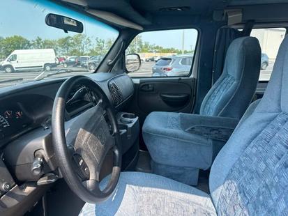 dodge ram van 2001 2B6JB21Y61K526622 image dodge ram van 2001 2B6JB21Y61K526622 image